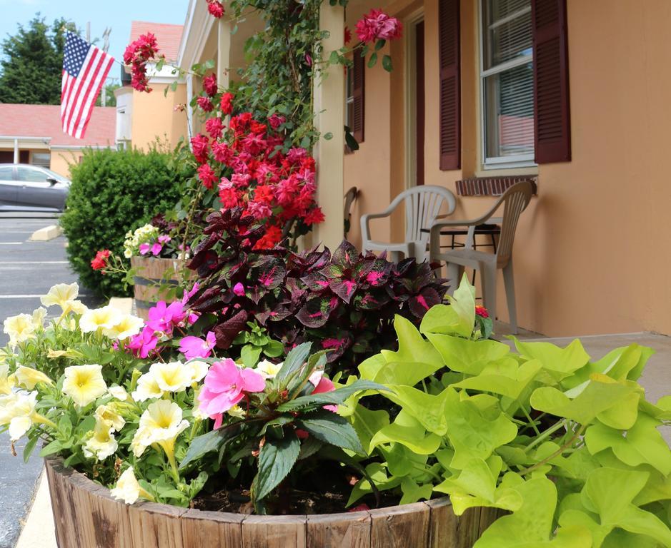 The Bay Willows Inn Middletown Buitenkant foto